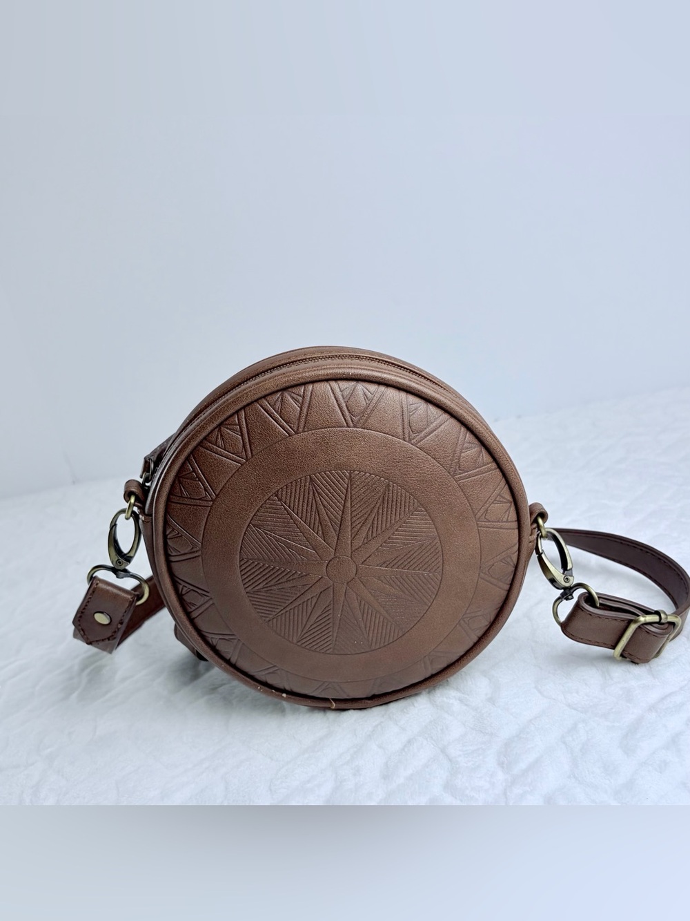 Wonder Woman shield embossed brown faux leather crossbody bag DC Comics